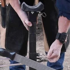 Tough 1 Professional Adjustable Farrier Stand -Horse Care 79 8000 3 4dschte9ze7wbyoz
