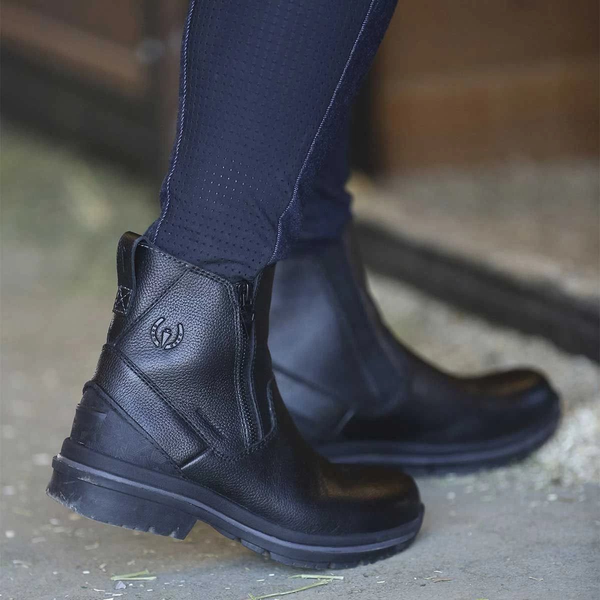 Kerrits Woodstock Waterproof Ladies Barn Boots 5 Kerrits Woodstock Waterproof Ladies Barn Boots - Image 3